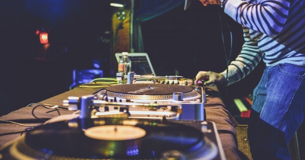 Animation musicale : DJ